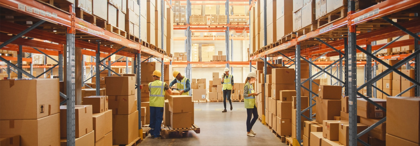 ESTANTERÍAS METÁLICAS